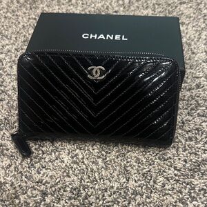 🖤Chanel Black Chevron Quilted Wallet With Box